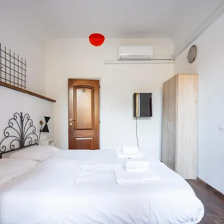 Faenza 37 Apartmán *